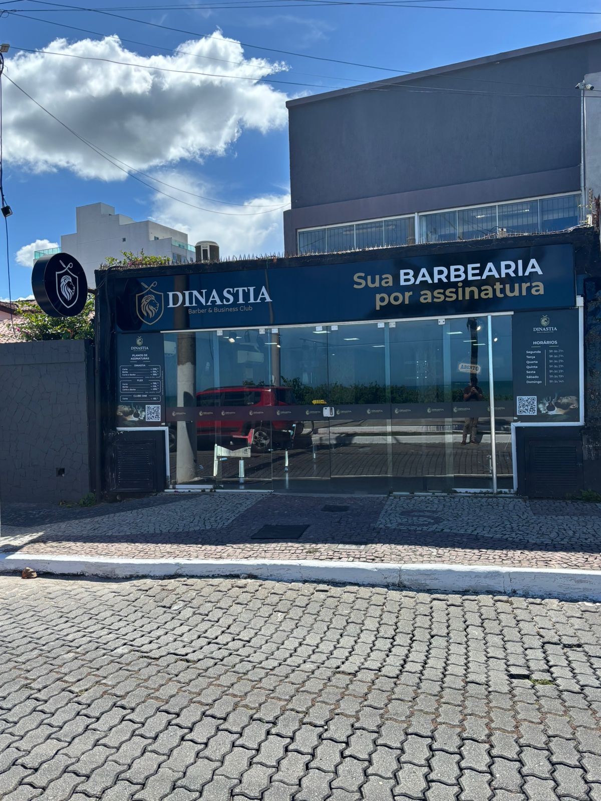 Fachada da Barbearia Dinastia